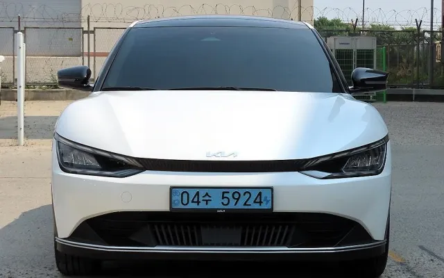 싼타페더스타일 중고차 EV6 롱레인지 매물 사진 16 - 2022/07 74,069km